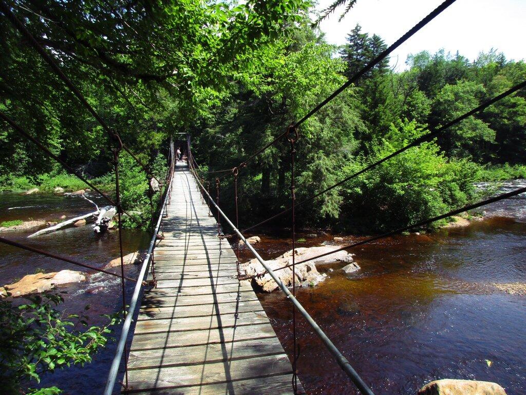  Whitehouse Suspension Bridge