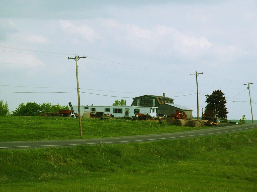 Photo: Trailer Farm Photo: Trailer Farm
