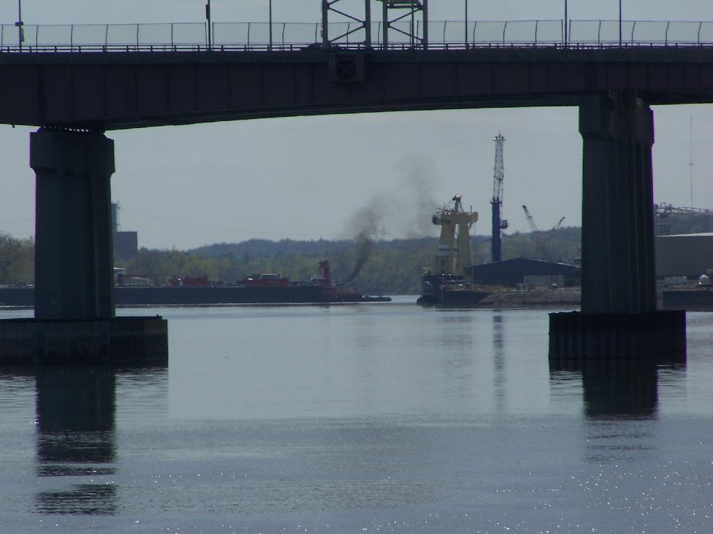 Photo: Polluting Tug Boat