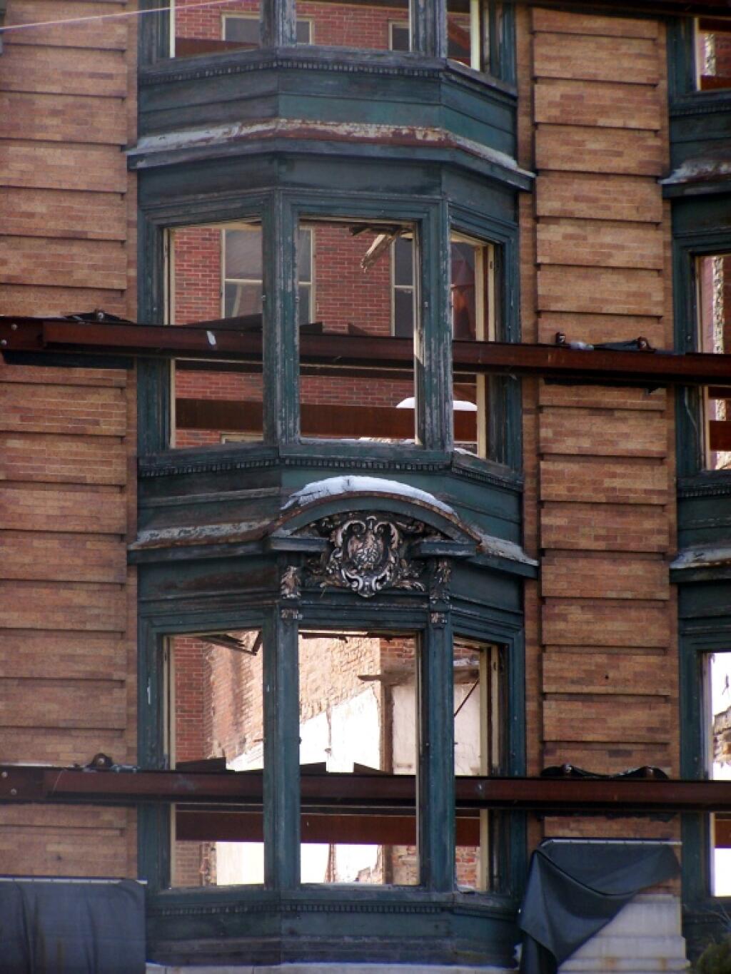 Photo: Steel Girder Windows