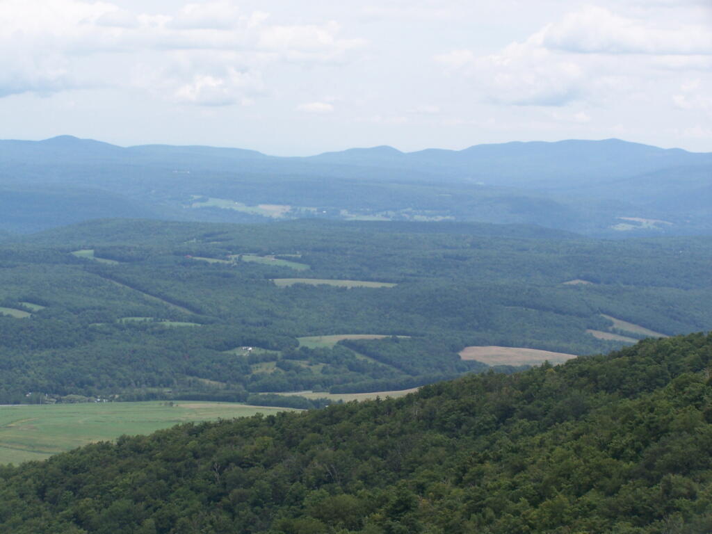 Photo: Huntersfield Mountain Range Photo: Huntersfield Mountain Range