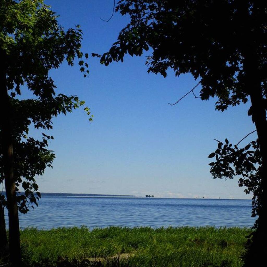 Photo: Blue skies