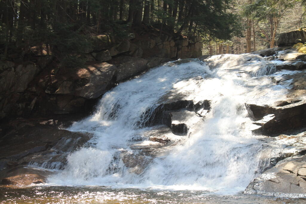 Photo: Tenant Creek Falls Photo: Tenant Creek Falls
