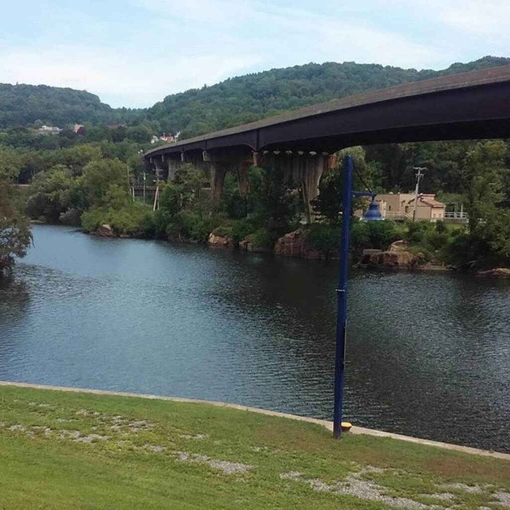 Photo: Theodore Wind Bridge