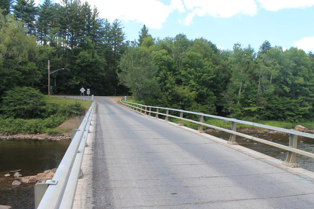 Photo: Harvey Bridge