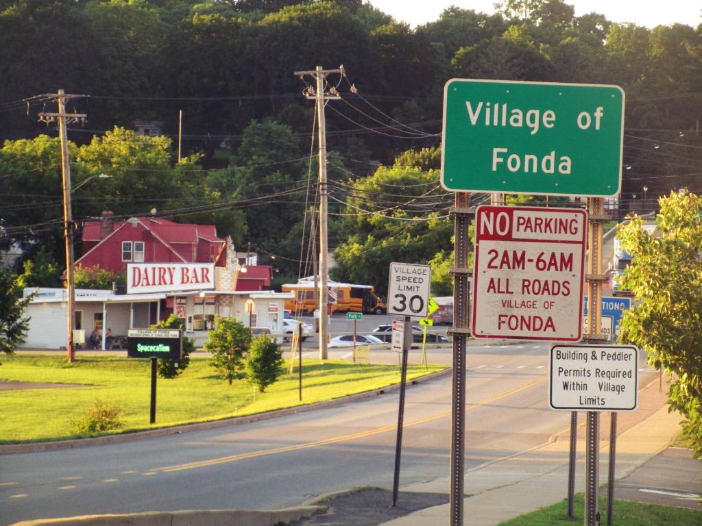 Photo: Welcome to Fonda