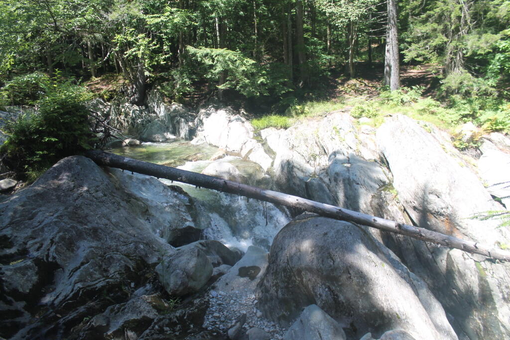 Photo: Water Rushes Down the Falls Photo: Water Rushes Down the Falls