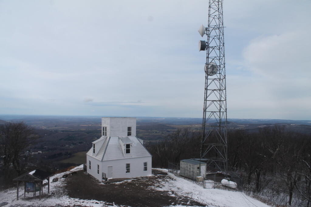 Photo: Radio Tower and Observatory
