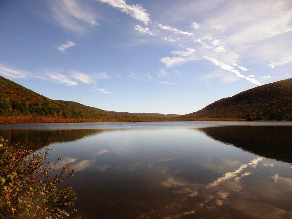 Photo: Between The Hills Photo: Between The Hills