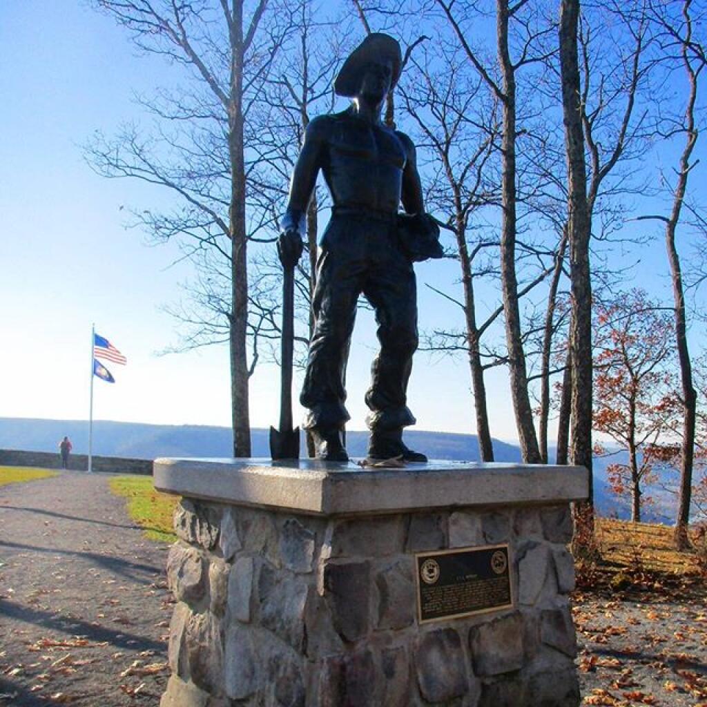 Photo: Monument to the Civilian Conservation Corp Worker