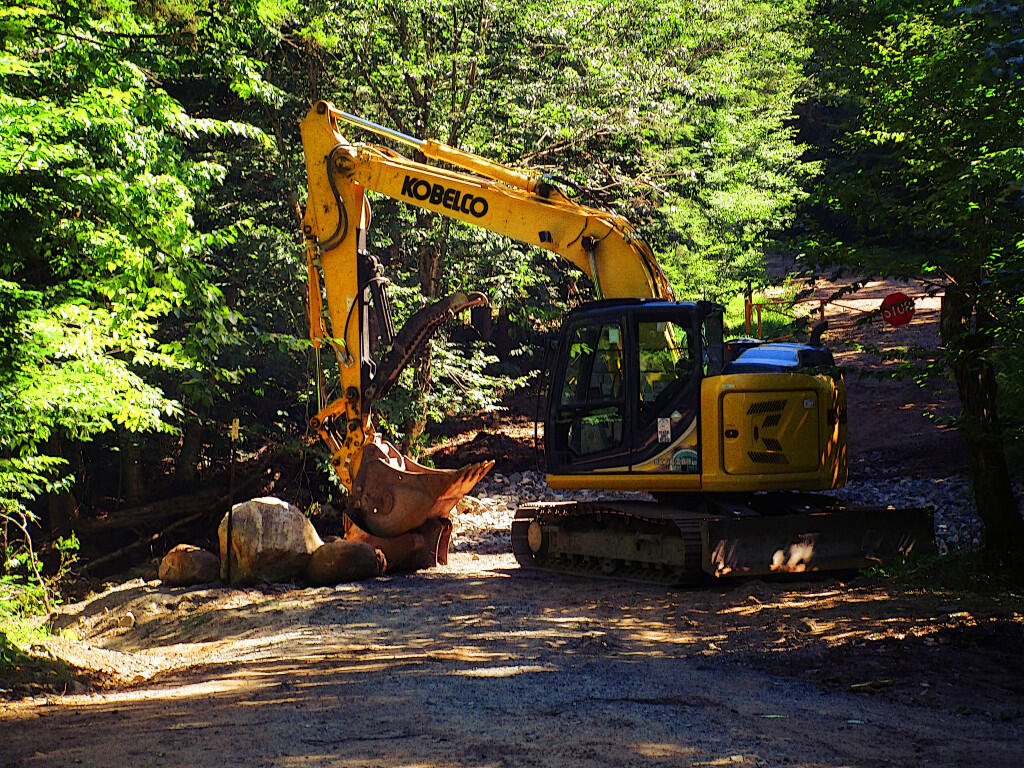 Photo: Work Continues On Brayhouse Brook Crossing